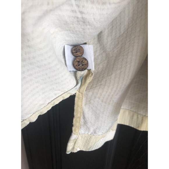 Tommy Bahama 100% Silk Hawaiian Beige Classic Floral Button Front Shirt  XL - Picture 6 of 6